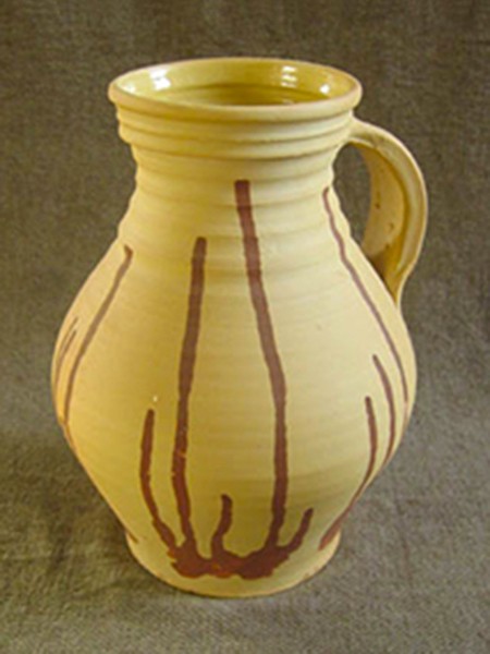 http://poteriedesgrandsbois.com/files/gimgs/th-31_PCH038-01-poterie-médiéval-des grands bois-pichets-pichet.jpg